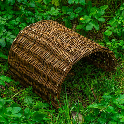 Wicker Shelter - Paw & Co